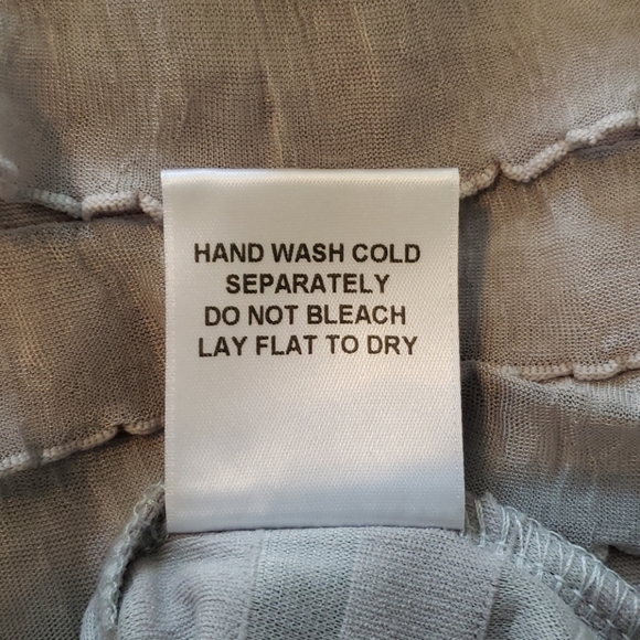 Beautiful Grey Ruffled Blouse - Picture 4 of 5